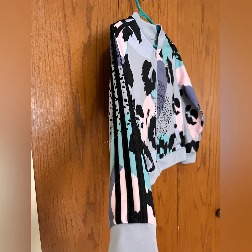 Girls Adidas Jacket black pink grey blue size L 14